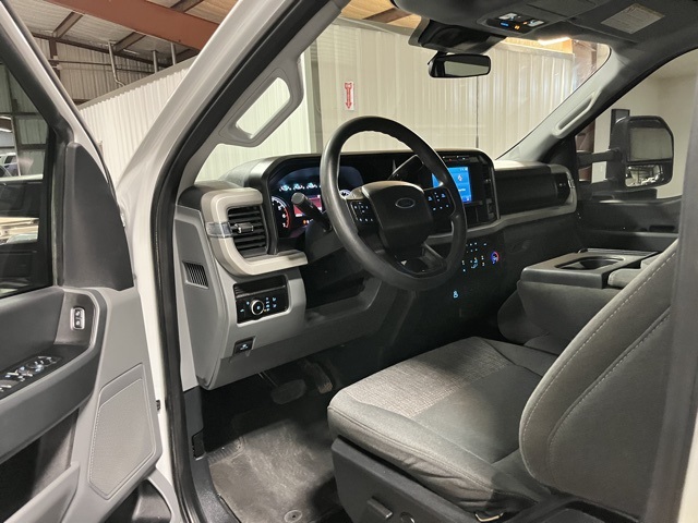 2024 Ford F-250 XLT photo 7