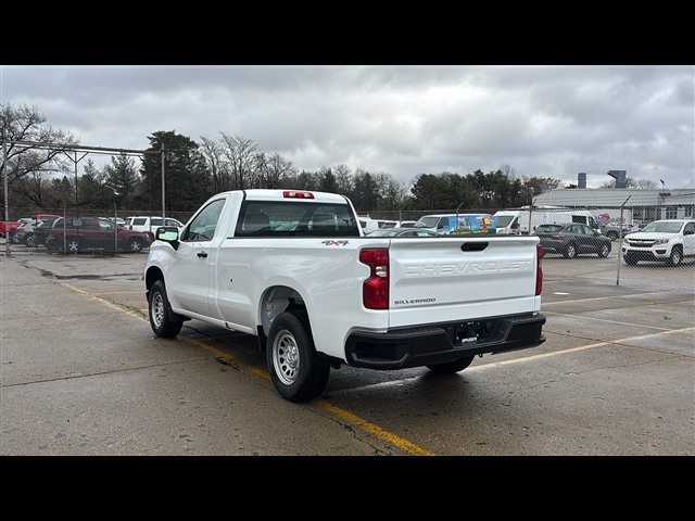 2025 Chevrolet Silverado 1500 photo 2