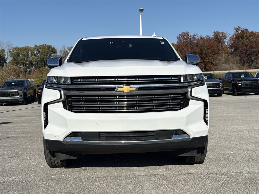 2023 Chevrolet Suburban Premier photo 3