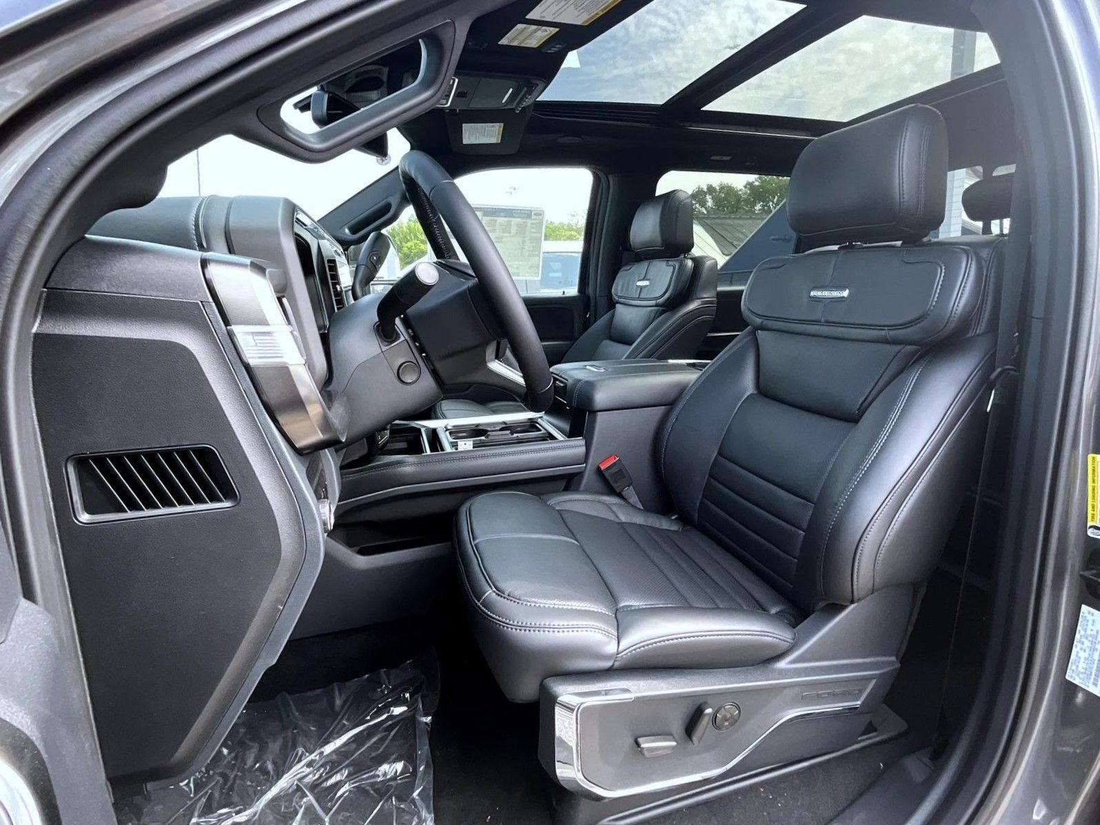 2026 Ford F-350 photo 10
