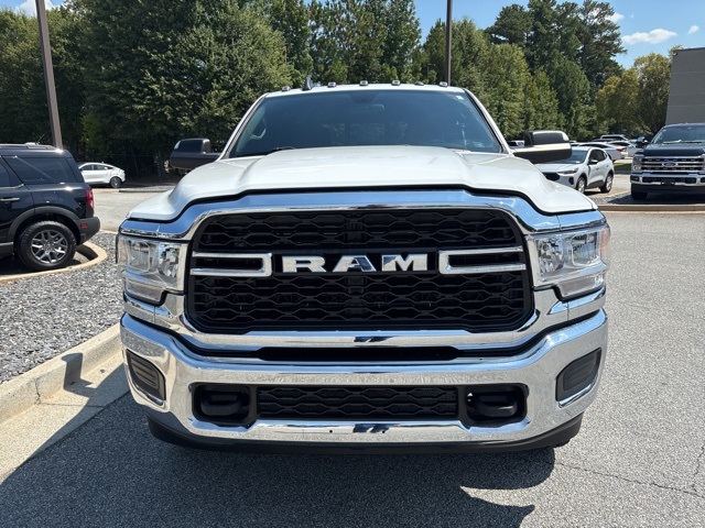 2022 Ram 3500 Tradesman photo 3