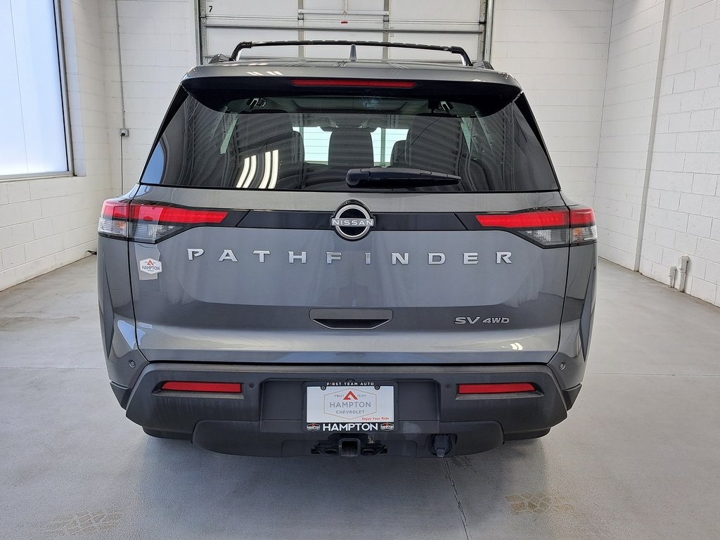 2022 Nissan Pathfinder SV photo 4