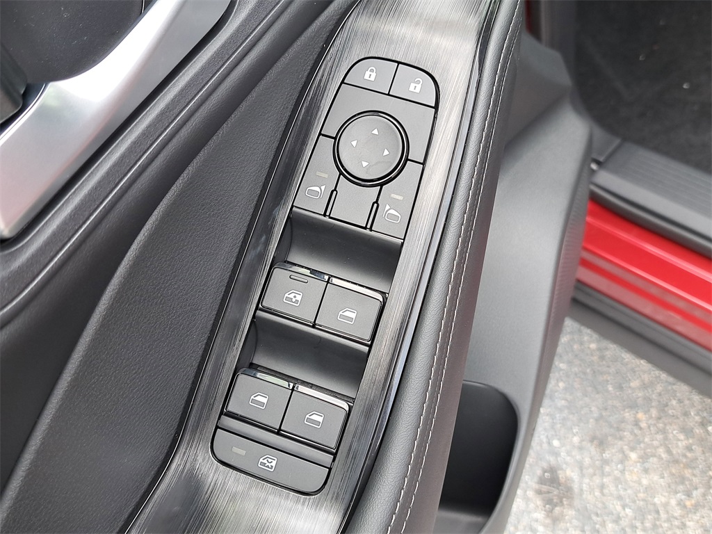 2026 Nissan Rogue SV photo 22