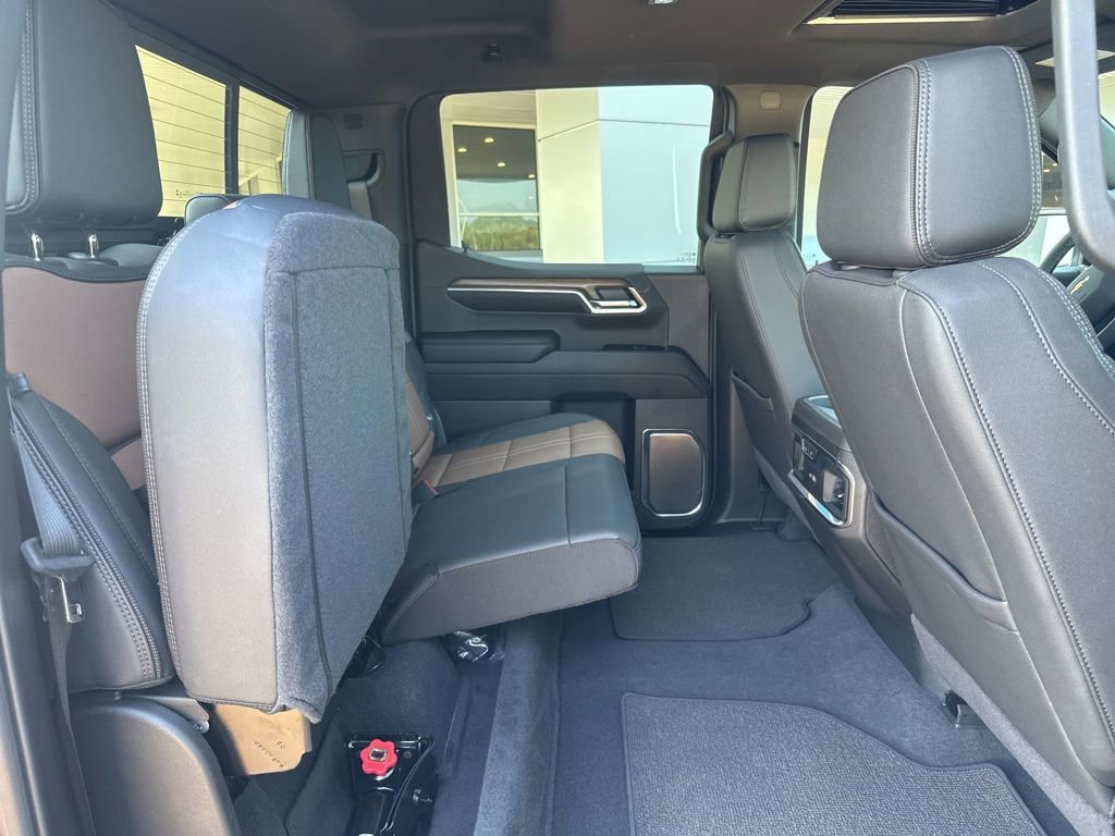 2024 Chevrolet Silverado 1500 High Country photo 25
