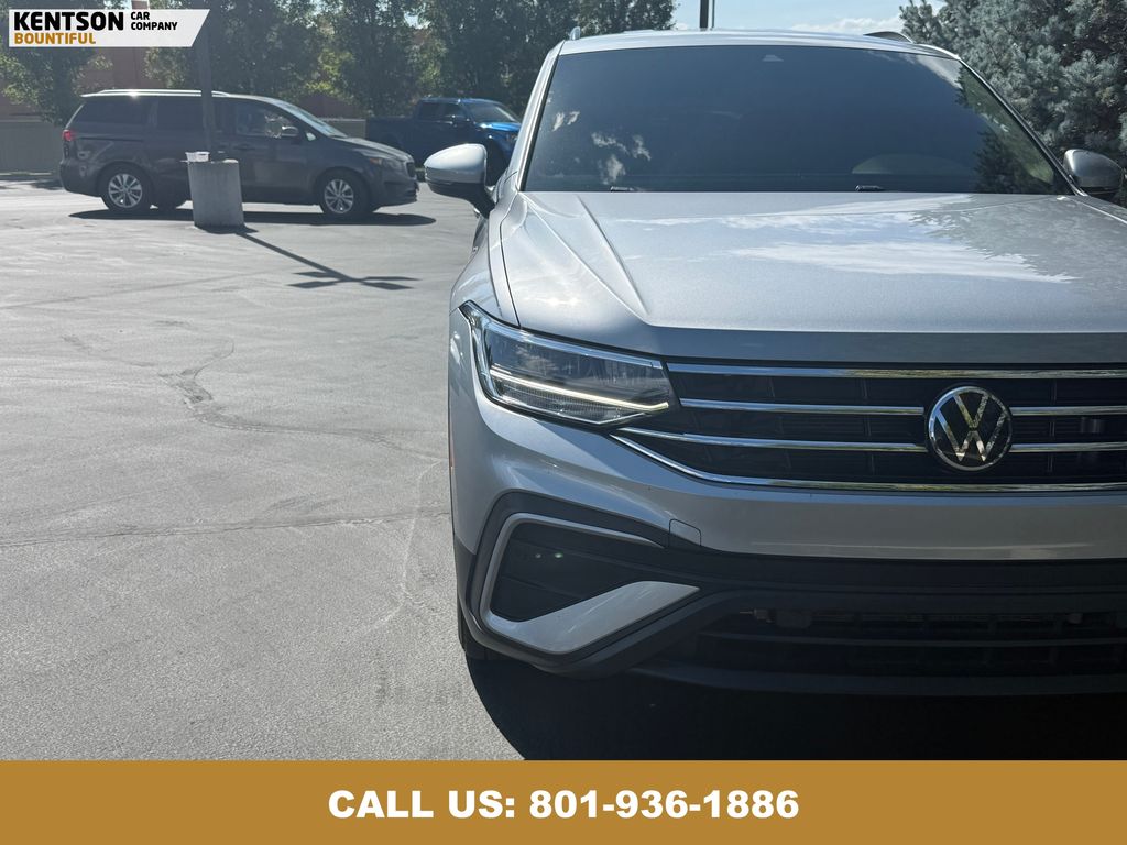 2023 Volkswagen Tiguan S photo 12