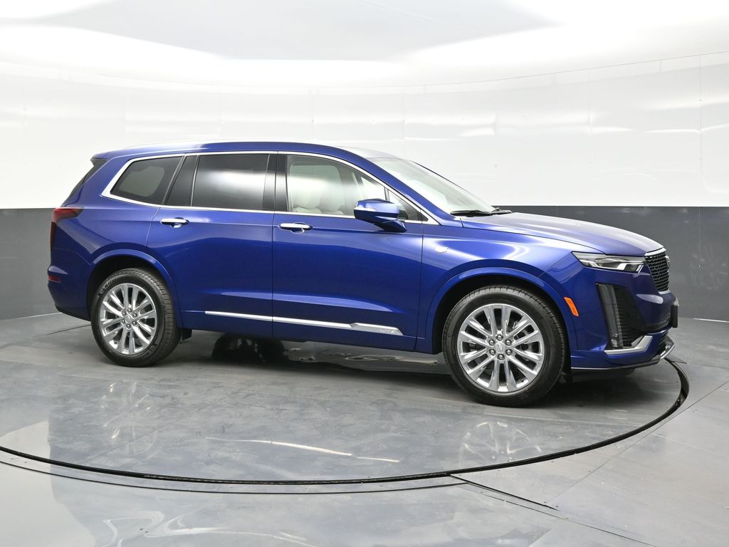 2025 Cadillac XT6 Premium Luxury photo 6