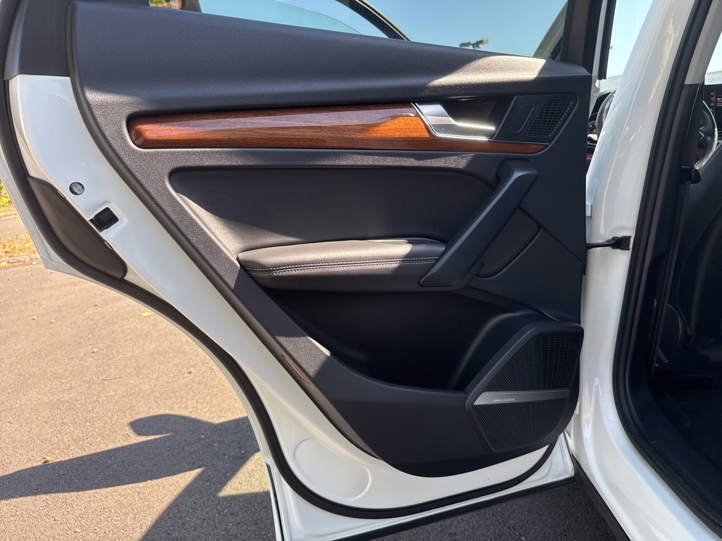 2023 Audi Q5 45 S line Premium photo 20
