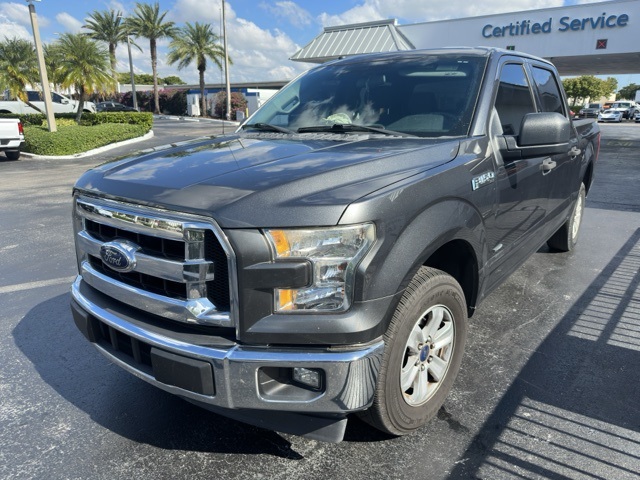 2017 Ford F-150 XLT photo 2