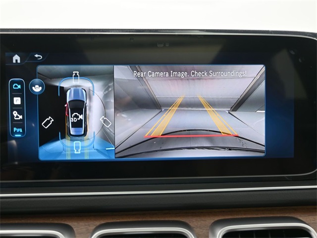 2026 Mercedes Benz GLE 580 4MATIC photo 2