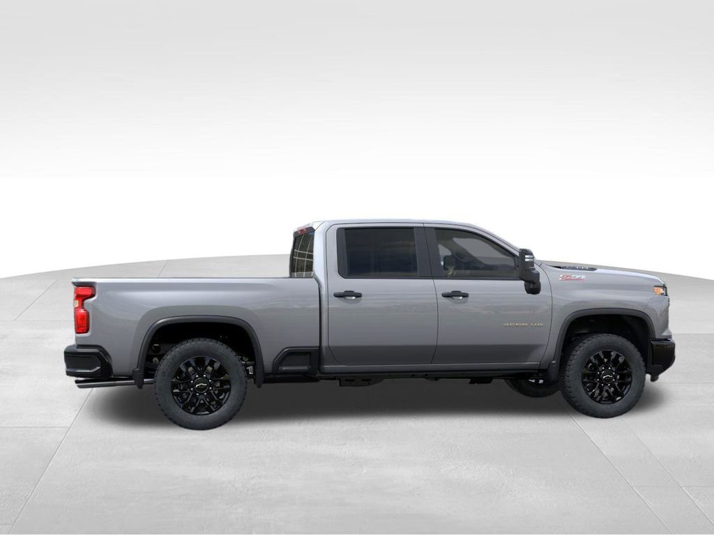 2025 Chevrolet Silverado 2500HD Custom photo 6