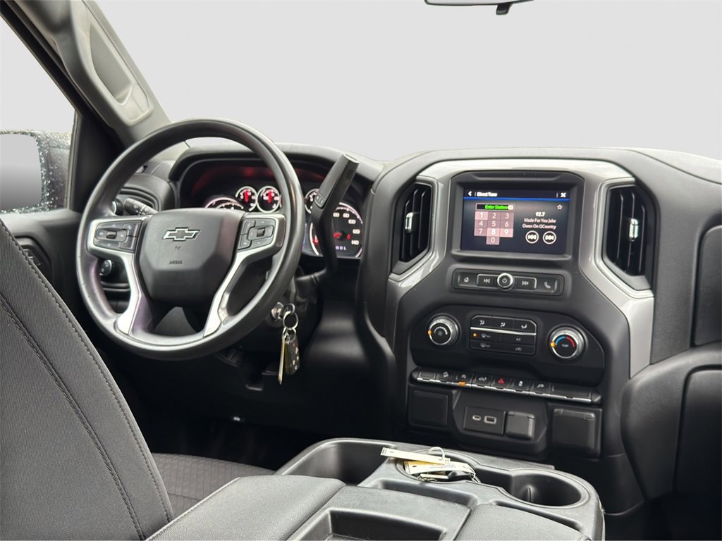 2022 Chevrolet Silverado 1500 Custom photo 17