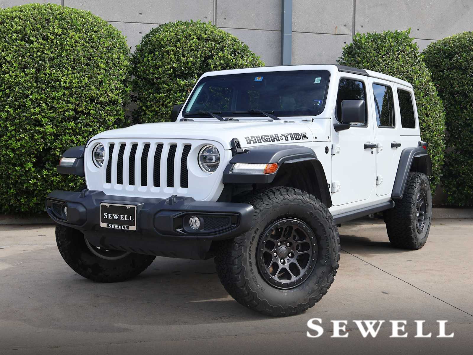 2022 Jeep Wrangler Unlimited High Tide's photo