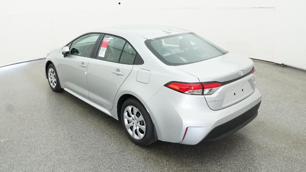 2025 Toyota Corolla LE photo 13