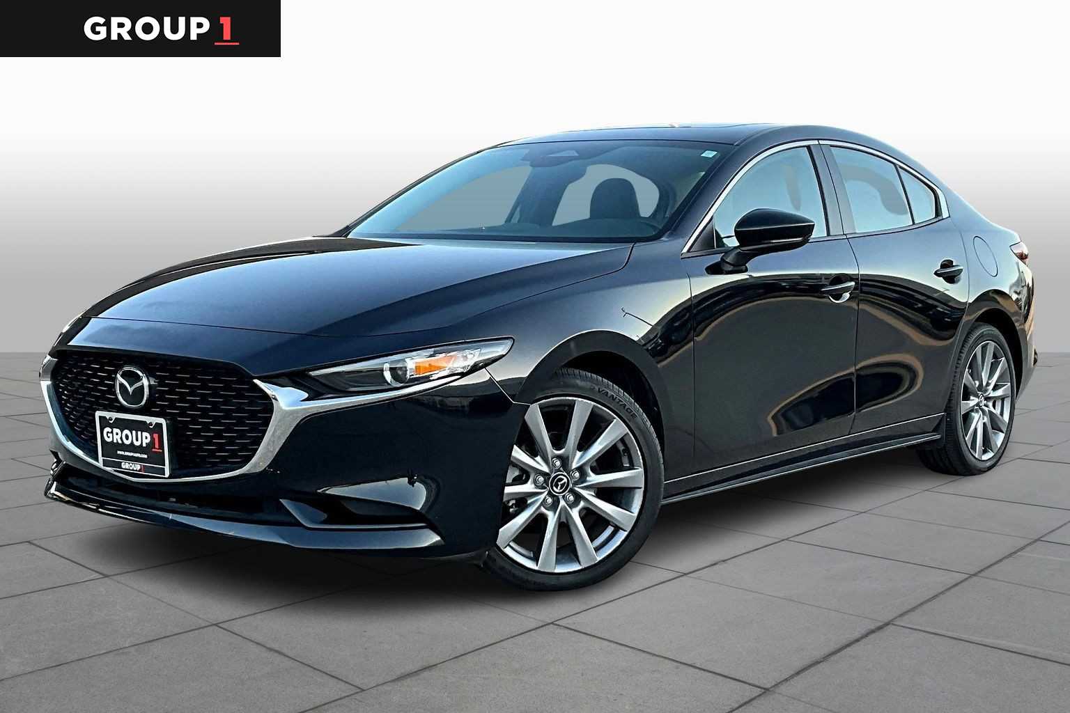 2025 Mazda Mazda3 Preferred's photo