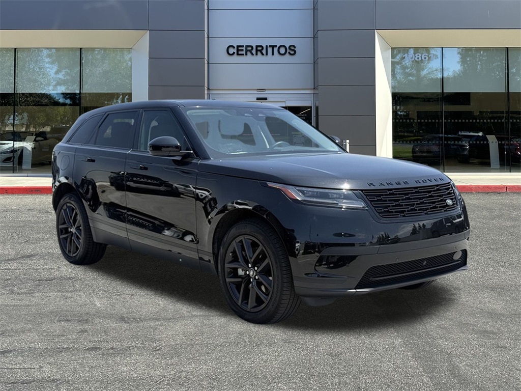 Used 2025 Black Land Rover S image 3