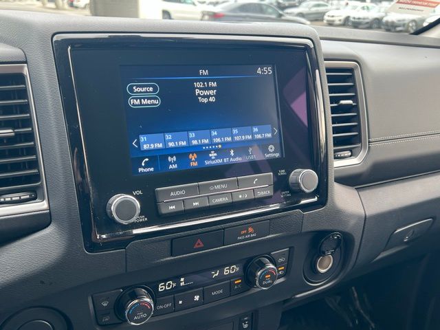 2022 Nissan Frontier SV photo 12