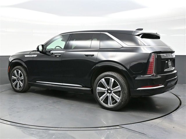 2025 Cadillac Escalade IQ Luxury photo 4