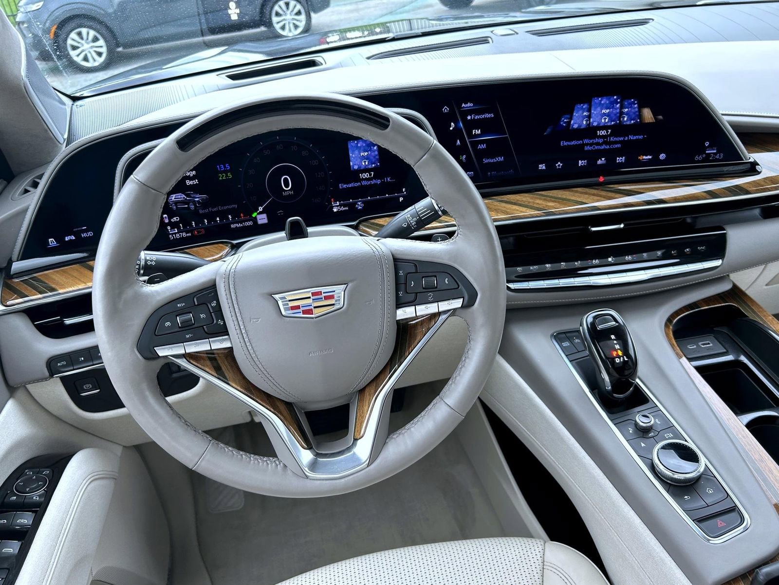 2023 Cadillac Escalade Premium Luxury Platinum photo 13