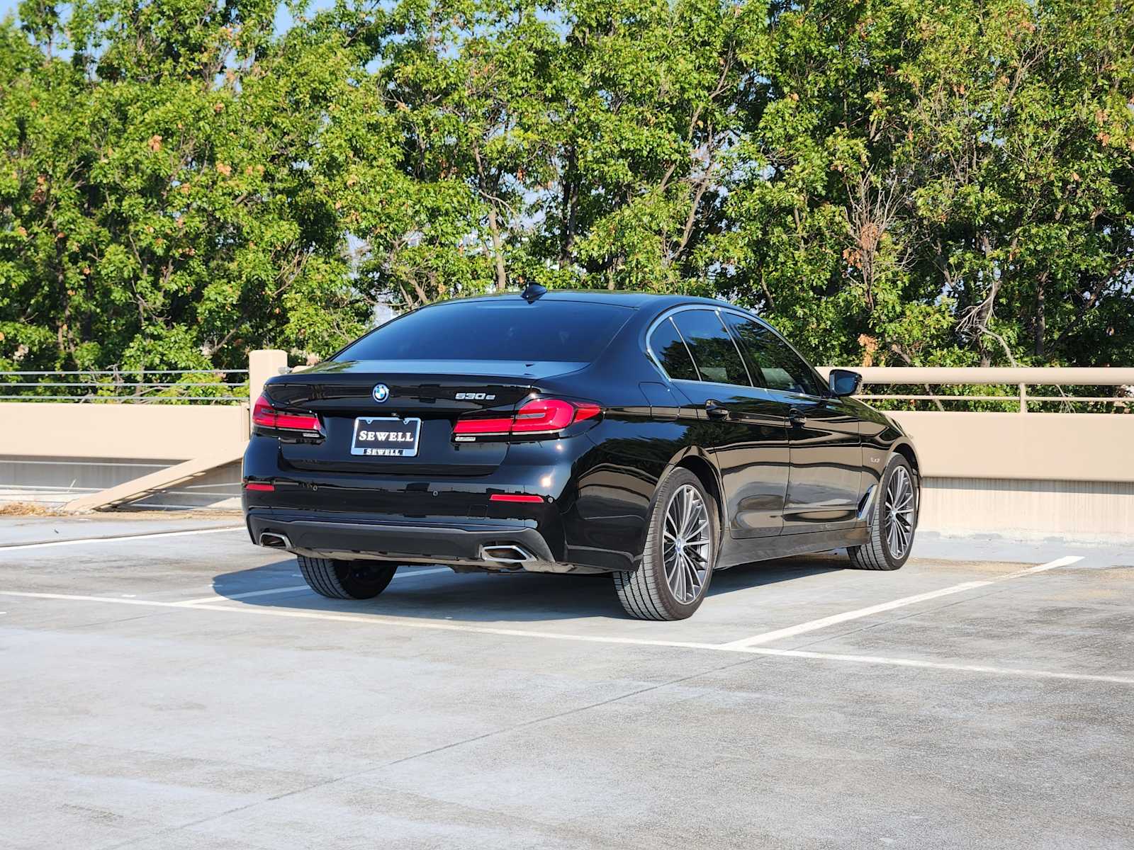 2023 Bmw 530e 5-Series photo 4
