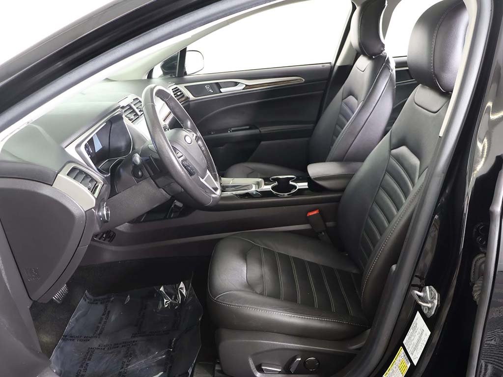2016 Ford Fusion SE photo 27