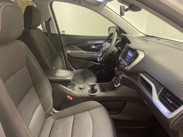 2022 Gmc Terrain SLE photo 17