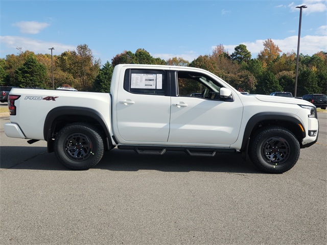 2026 Nissan Frontier PRO-4X photo 2