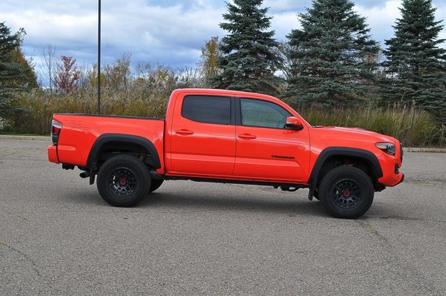 2023 Toyota Tacoma TRD Pro photo 2