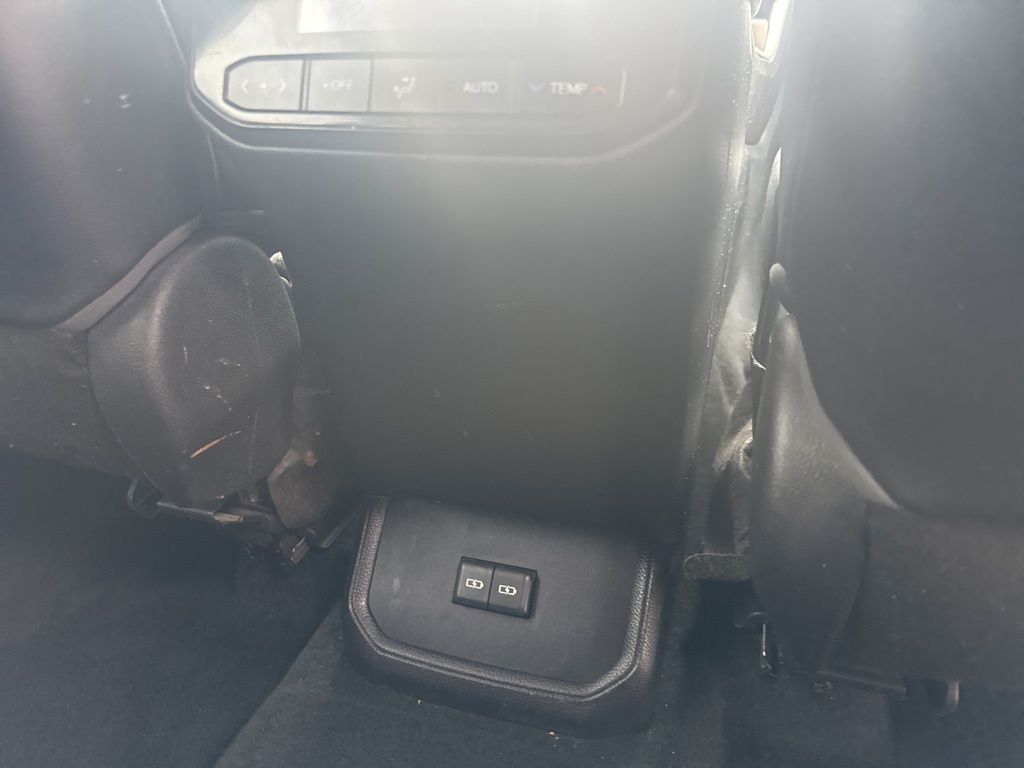 2022 Toyota Highlander XLE photo 16