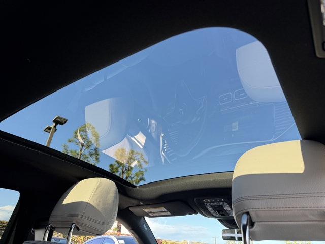 2026 Mercedes Benz GLE 450 4MATIC photo 2