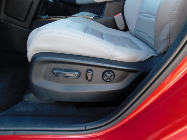 2020 Honda CR-V Touring photo 11