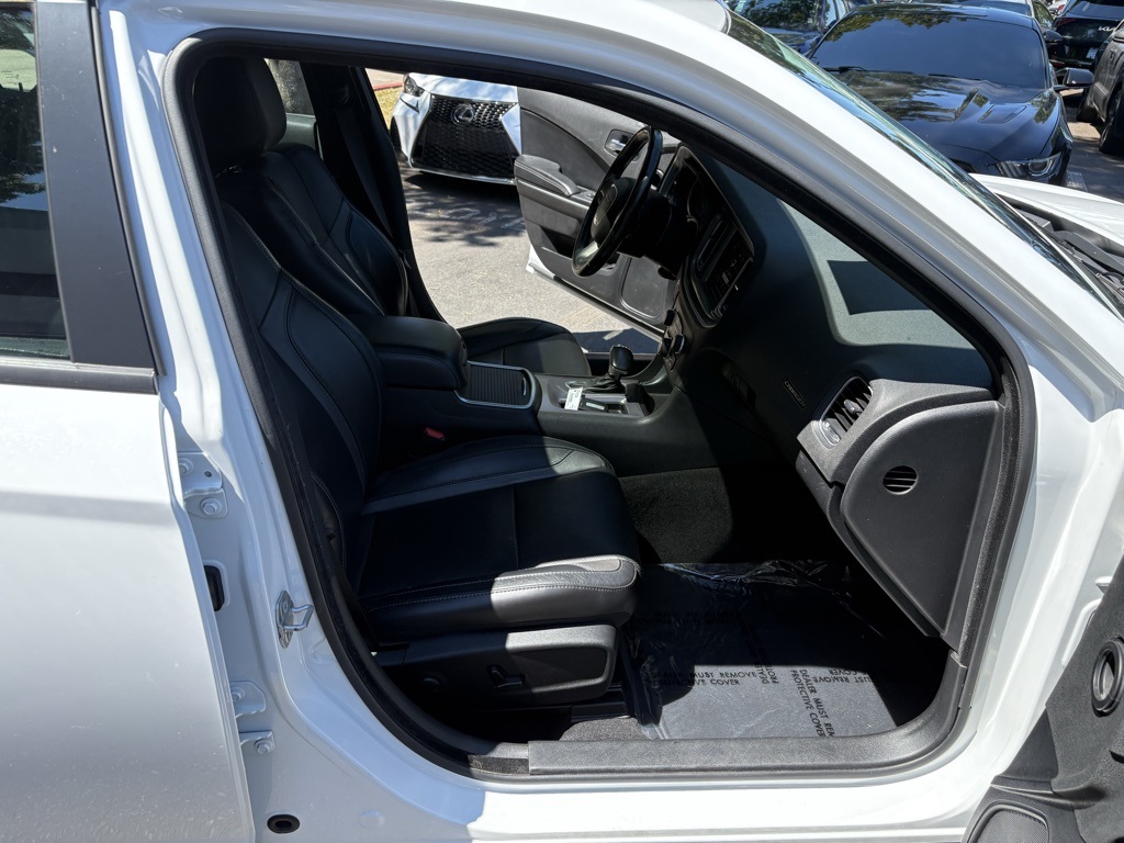 2022 Dodge Charger SXT photo 22