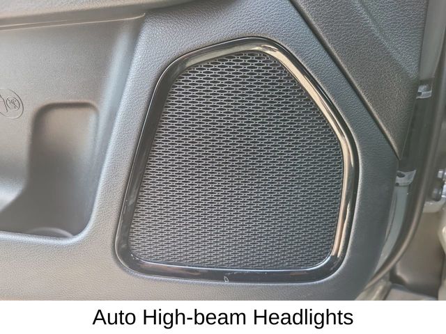 2023 Jeep Compass Limited photo 12