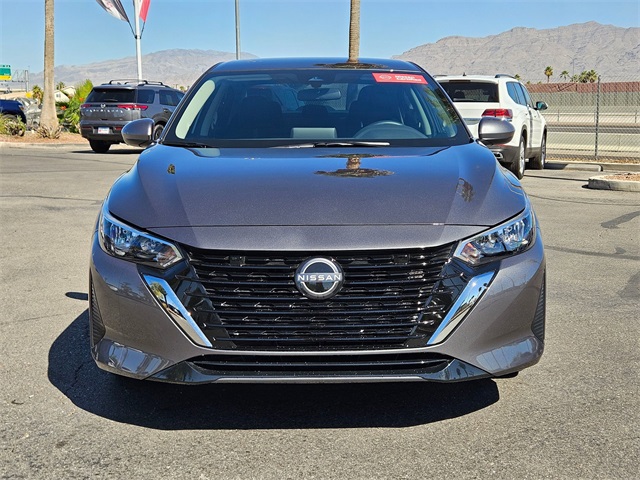 2025 Nissan Sentra SV photo 4