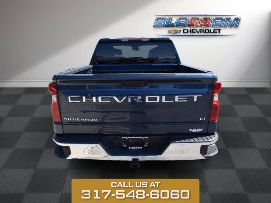 2022 Chevrolet Silverado 1500 LT photo 4