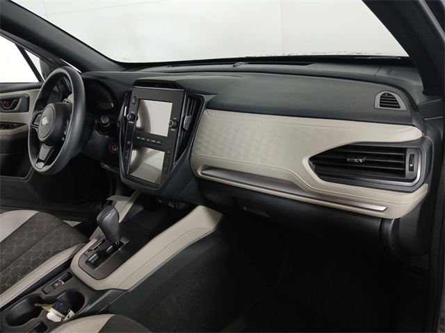 2025 Subaru Forester Base photo 15