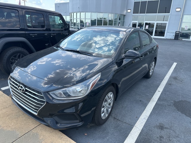 2018 Hyundai Accent SE photo 2