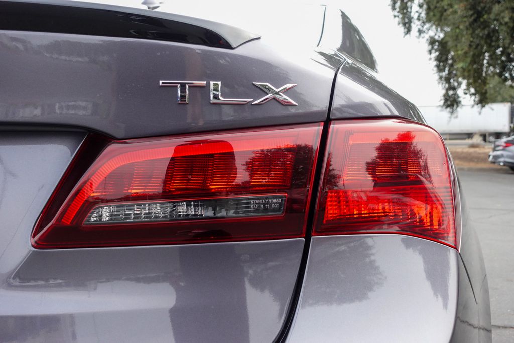 2019 Acura TLX 2.4L Technology A-Spec photo 5