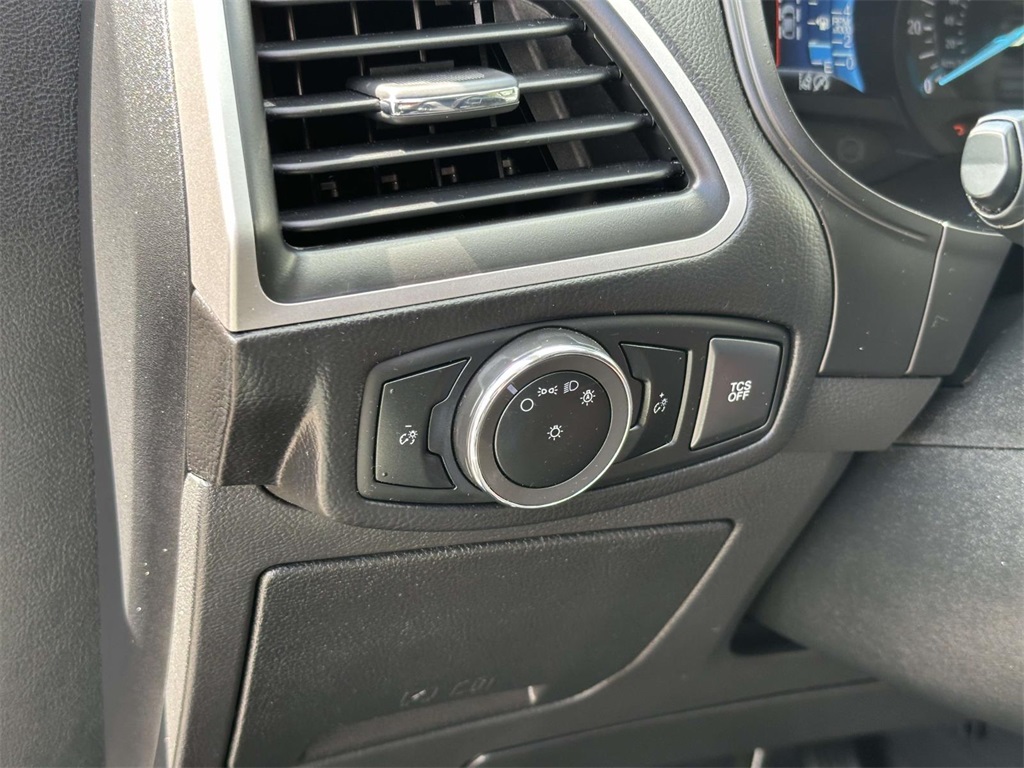 2024 Ford Edge SEL photo 18