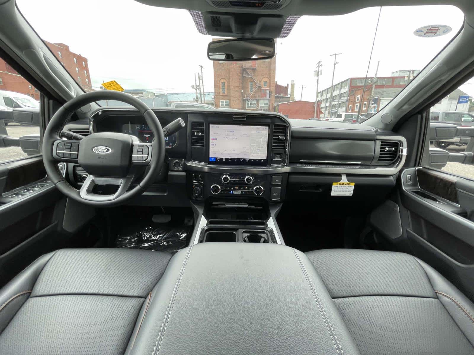 2025 Ford F-350 Lariat photo 17