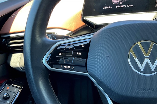 2022 Volkswagen ID.4 Pro S photo 17
