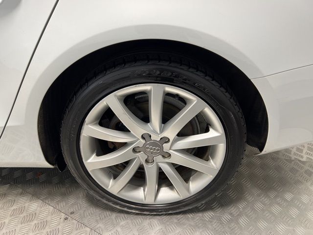 2013 Audi A4 2.0T Premium Plus photo 32