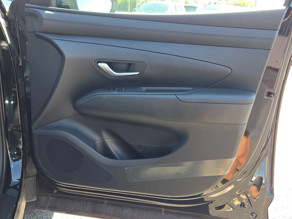 2025 Hyundai Tucson SEL photo 6