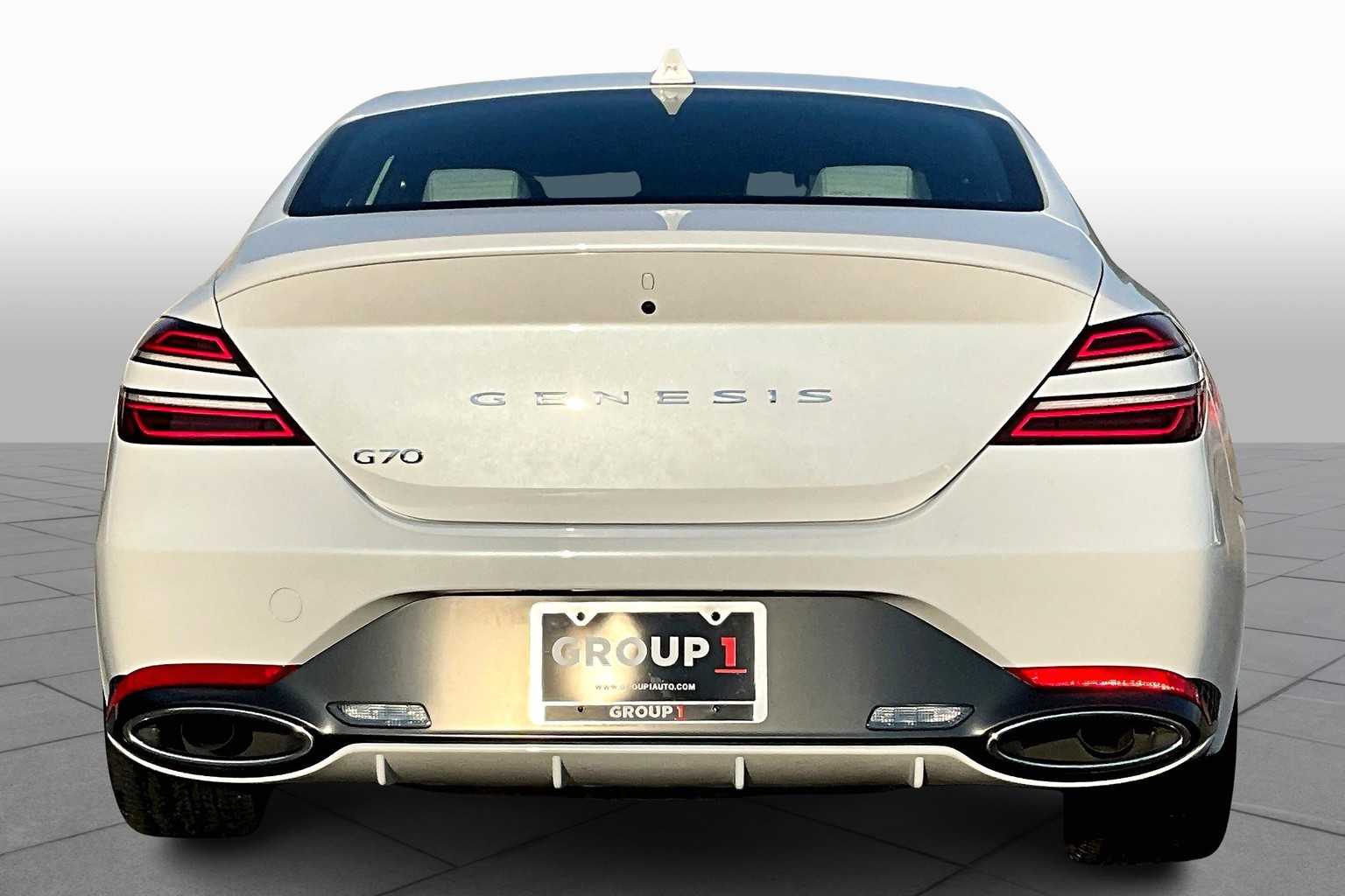 2025 Genesis G70 2.5T photo 4