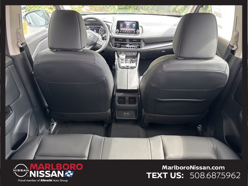 2026 Nissan Rogue SV photo 15