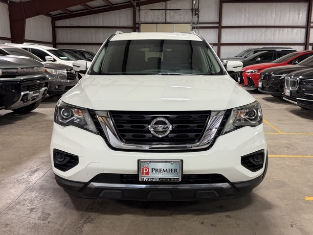 2019 Nissan Pathfinder S photo 2