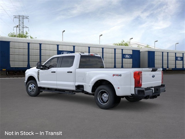 2026 Ford F-350 photo 3