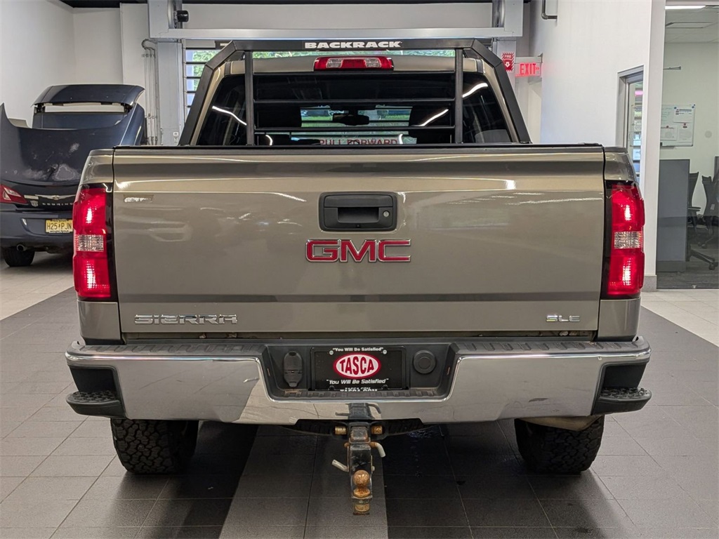2017 Gmc Sierra 1500 SLE photo 2