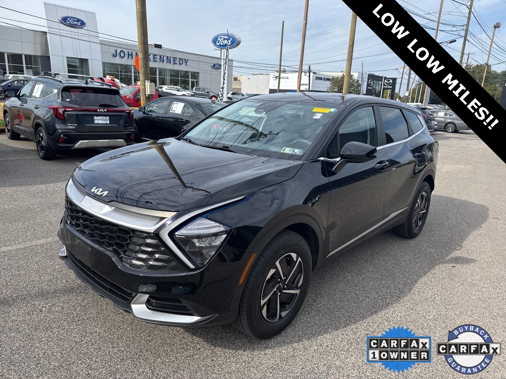2023 Kia Sportage Hybrid LX photo 2
