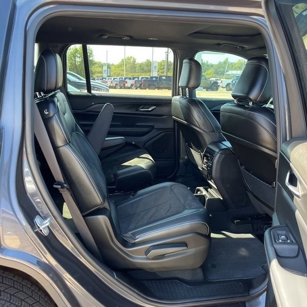 2024 Jeep Grand Cherokee Altitude X photo 5