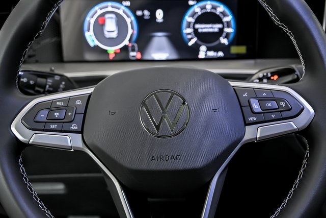 2025 Volkswagen Tiguan SE photo 10